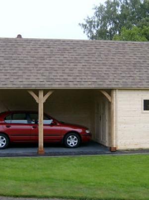 Garage en carport in hout met zadeldak