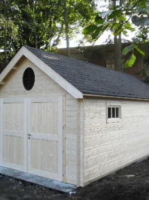 Garage in hout